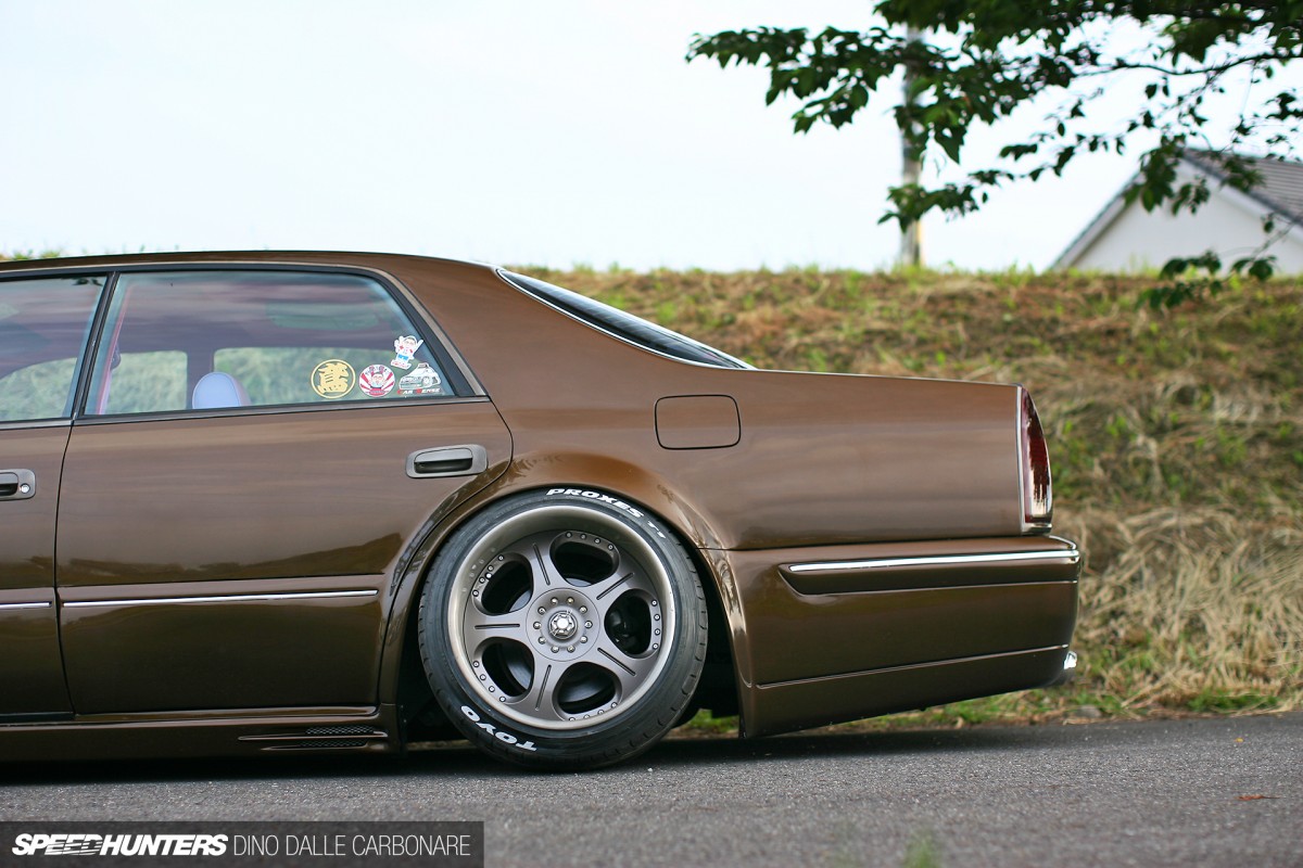 Bee-Dragon-Majesta-02