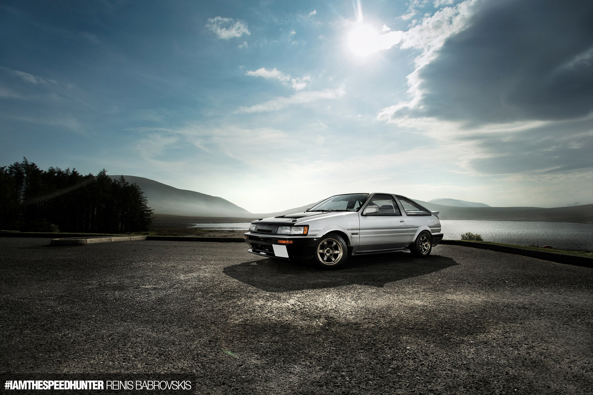 #IAMTHESPEEDHUNTER: The Flash Theme