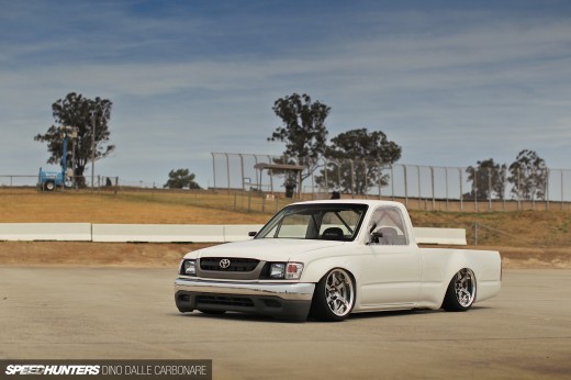 Dino-Drift-Hilux-01