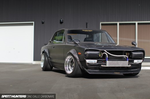 Dino-RockyAuto-Carbon-Hakosuka-01