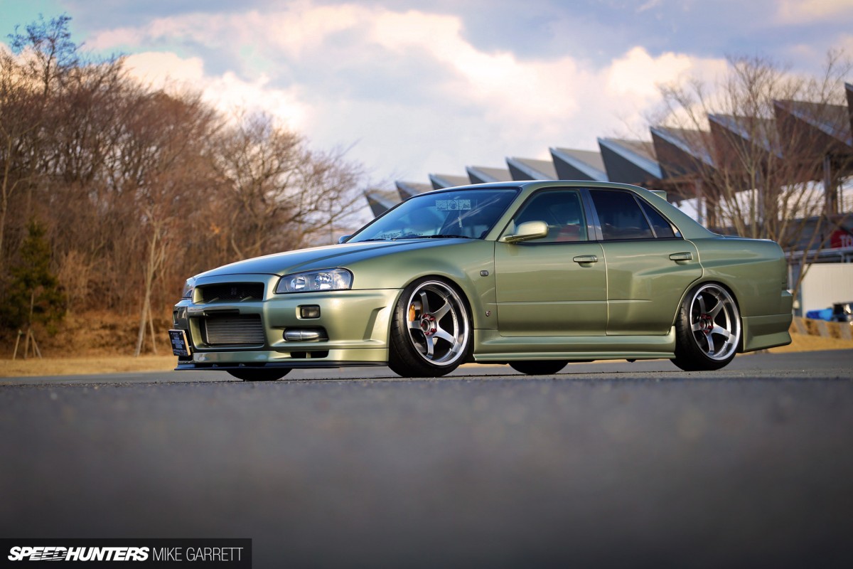 Sedan Love: An R34 With Room For More