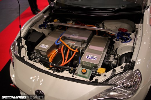 Osaka-Auto-Messe-14-22