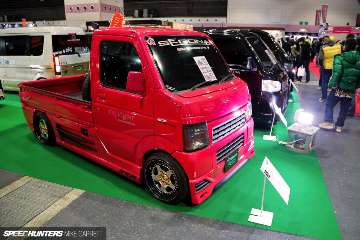 Osaka-Auto-Messe-11 copy