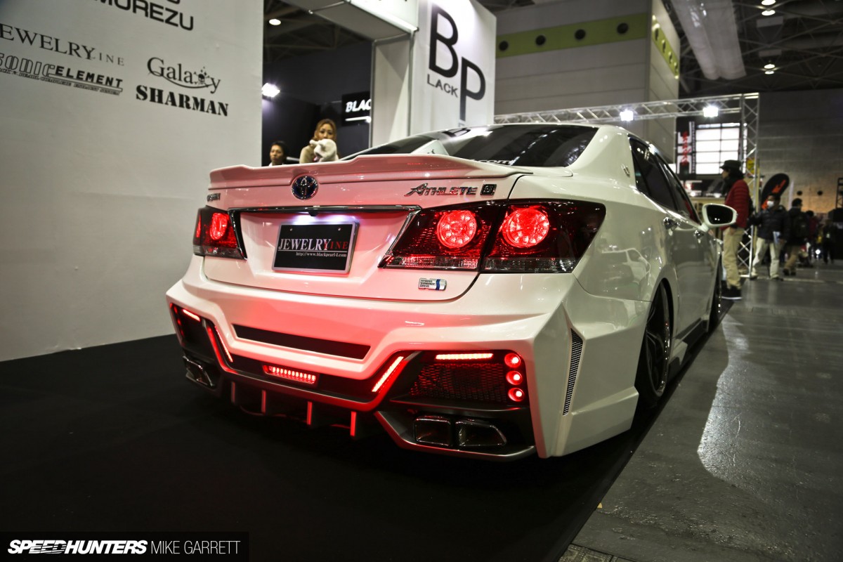 Osaka-Auto-Messe-2 copy