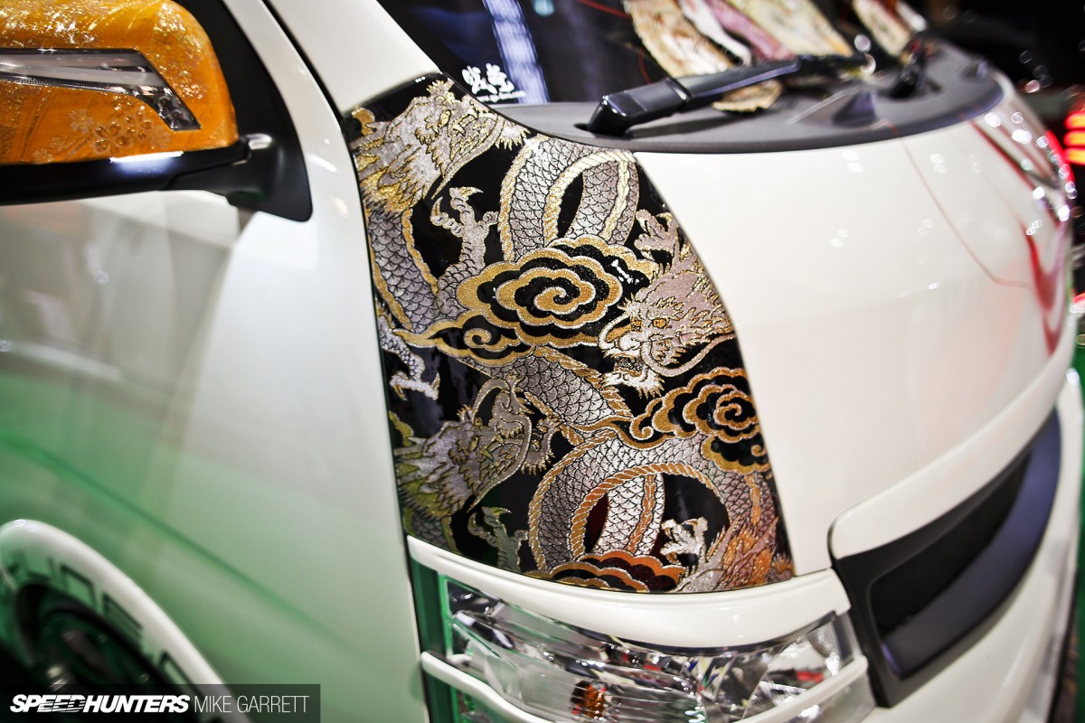 Osaka-Auto-Messe-25 copy