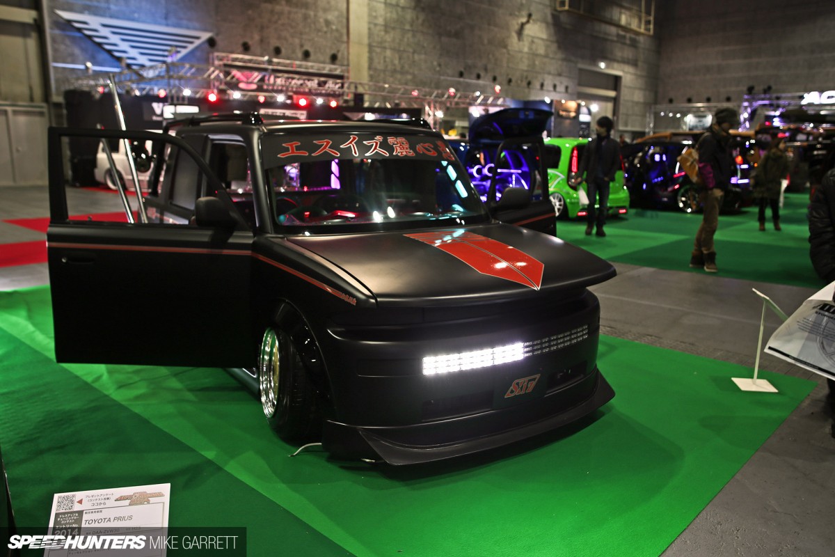 Osaka-Auto-Messe-35 copy