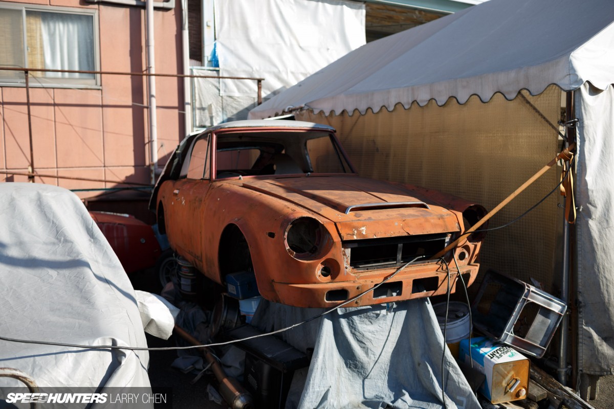 Larry_Chen_Speedhunters_shop-light-2-51