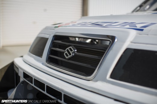 Twin-Engine-Escudo-11