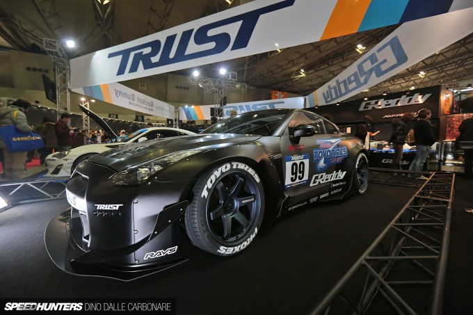 Trust-R35X-TAS2014-01