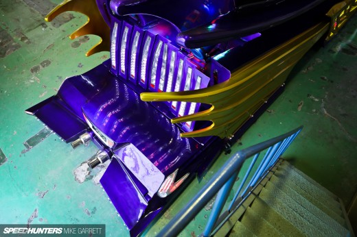 Japan-Batman-Van-44&nbsp;copy