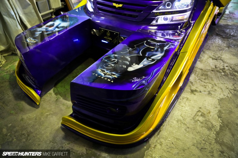 Japan-Batman-Van-59&nbsp;copy