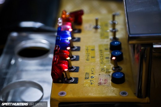 Japan-Batman-Van-69&nbsp;copy