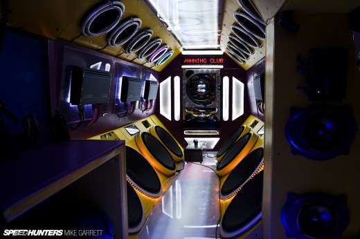 Japan-Batman-Van-73&nbsp;copy