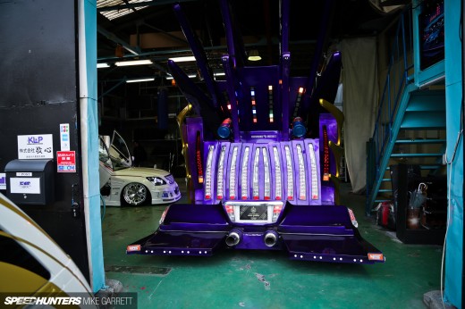 Japan-Batman-Van-74&nbsp;copy