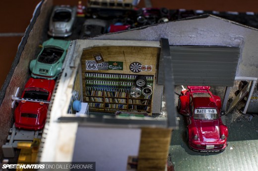 RWB-Miniature-16