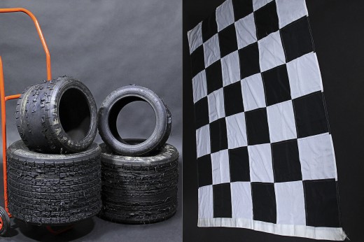 011_Tyres and&nbsp;flag