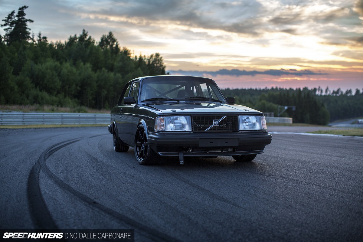 Cars_of_August-V10-Volvo-011