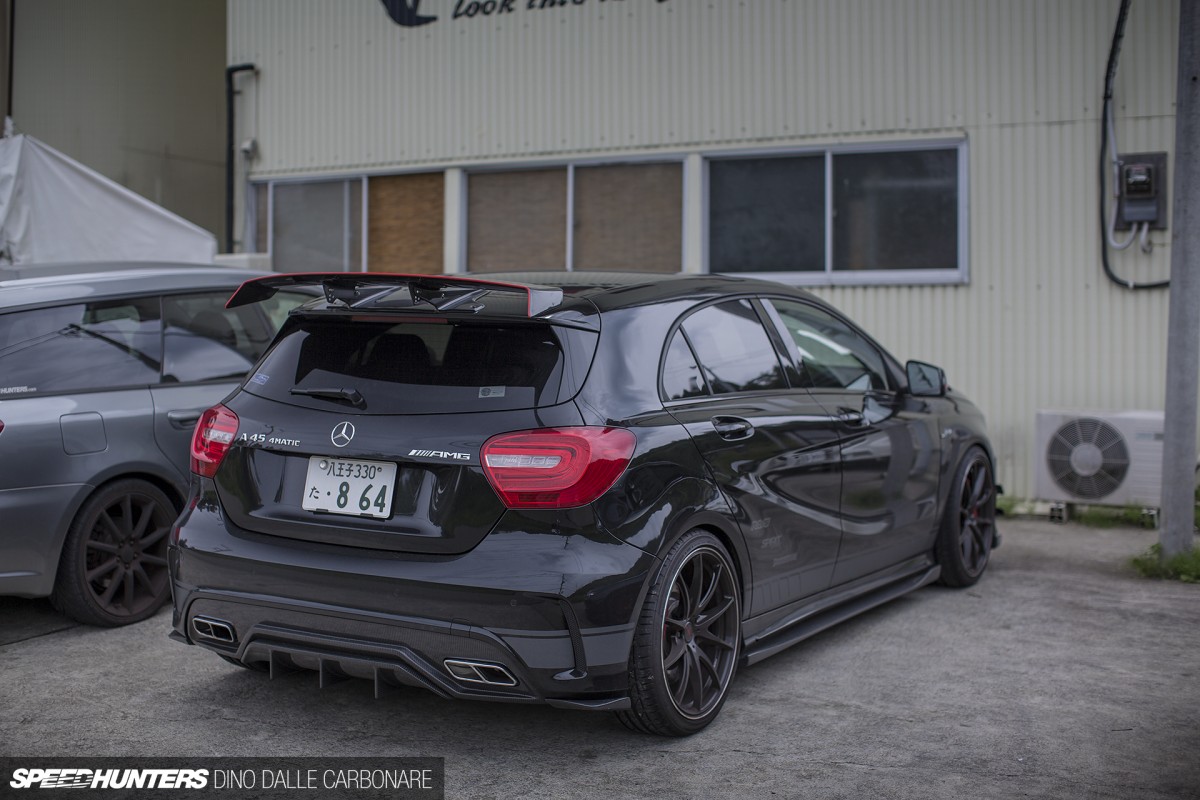 Varis-A45AMG-01
