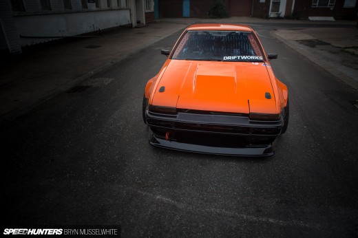 a Driftworks AE86 V8&nbsp;-12