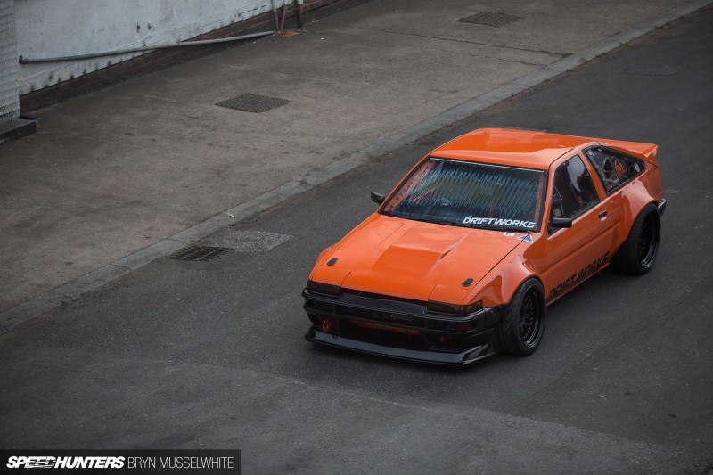 a Driftworks AE86 V8&nbsp;-30