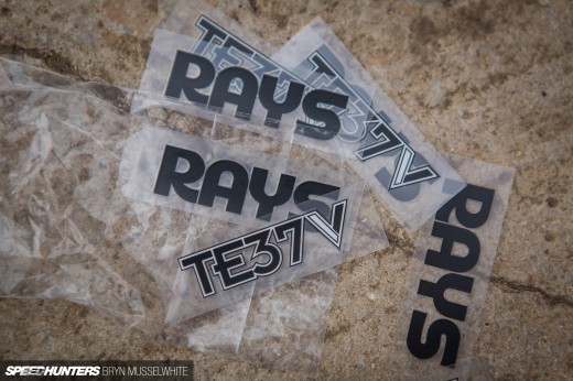 a Volvo Rays Wheels&nbsp;TE37-4