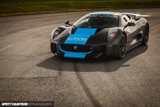 CoS_Jaguar-CX75-Gaydon-NFS-16