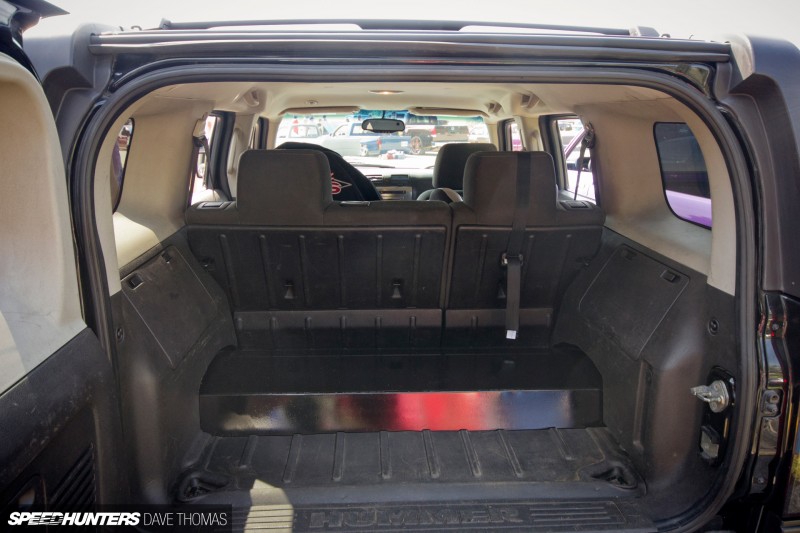 northern-showdown-bagged-bodied-hummer-interior