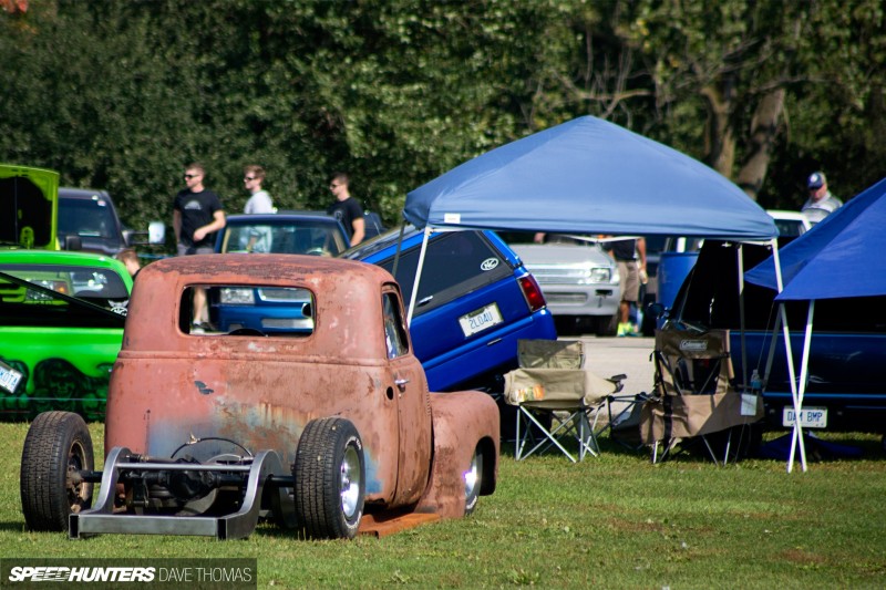 northern-showdown-works-garage-bagged-52-chevy-34