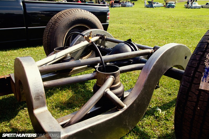 northern-showdown-works-garage-bagged-52-chevy-rear-closeup