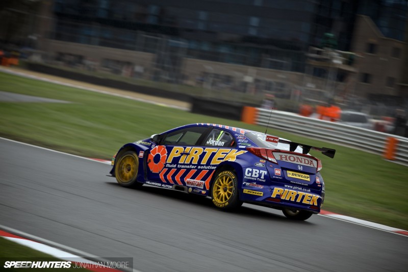 BTCC_Brands_Hatch_2014-003