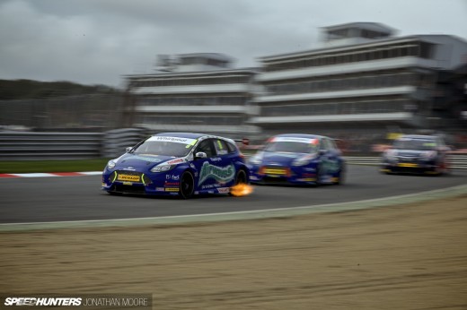 BTCC_Brands_Hatch_2014-008