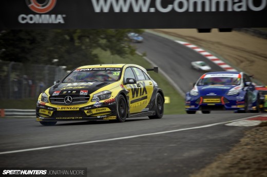BTCC_Brands_Hatch_2014-016
