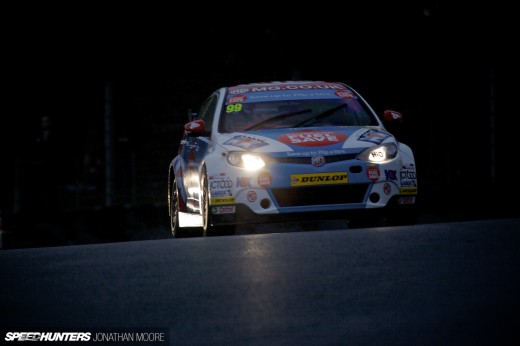 BTCC_Brands_Hatch_2014-047