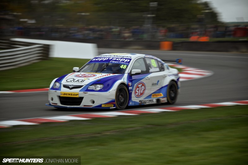 BTCC_Brands_Hatch_2014-053