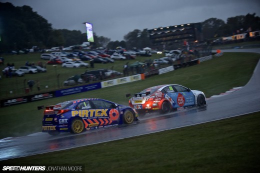 BTCC_Brands_Hatch_2014-061