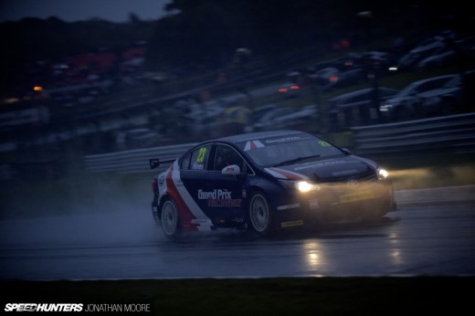 BTCC_Brands_Hatch_2014-064