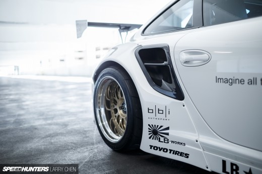 Larry_Chen_Speedhunters_libertywalk_997_Turbo-16