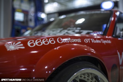 Halloween-Breast-S13-10