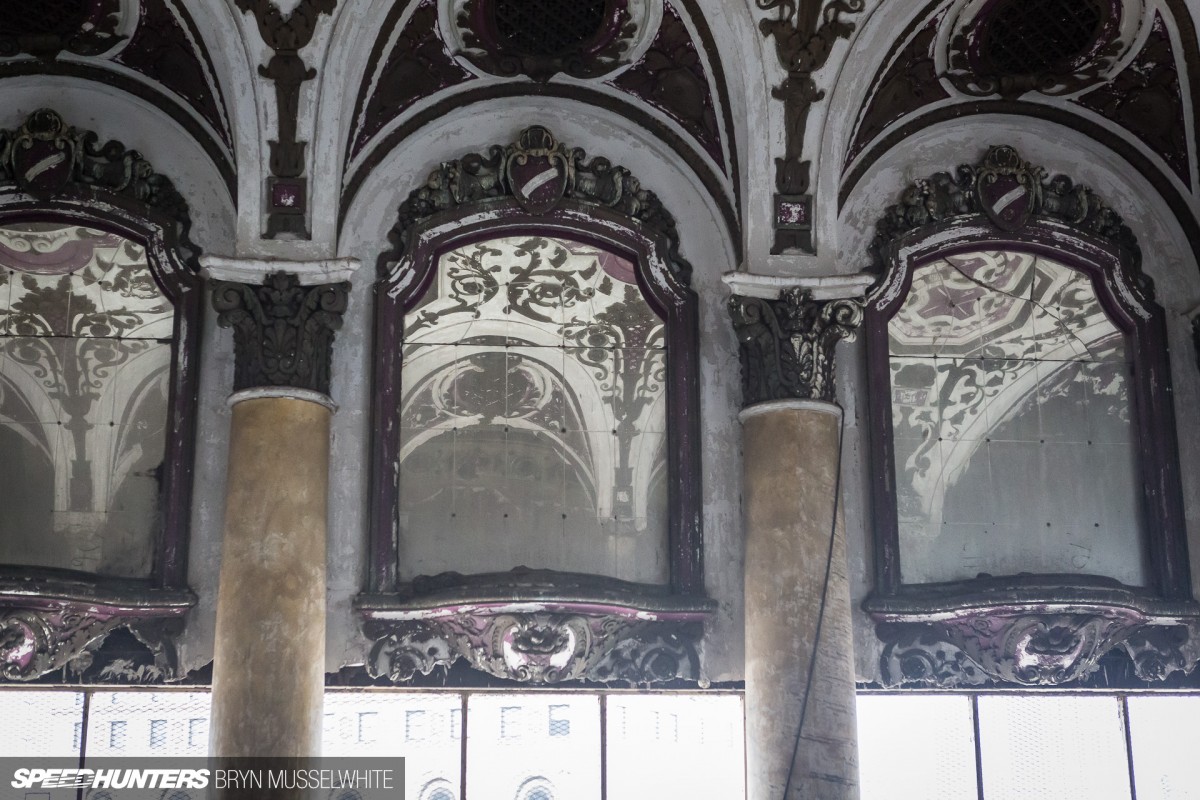 Michigan Building Theatre Car Park Garage-11