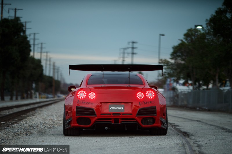 Larry_Chen_Speedhunters_bulletproof_red_GTR-33