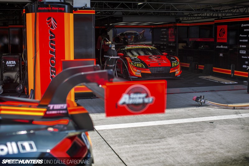SuperGT-Fuji-Pits-05
