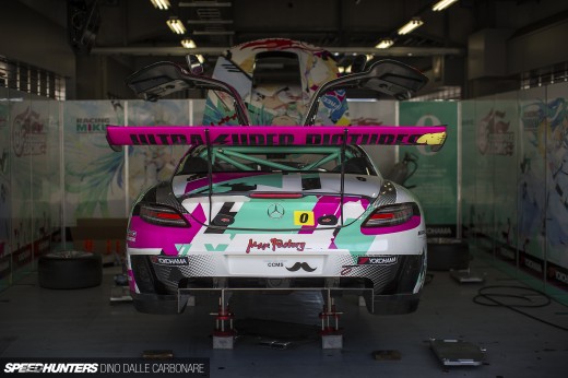 SuperGT-Fuji-Pits-11