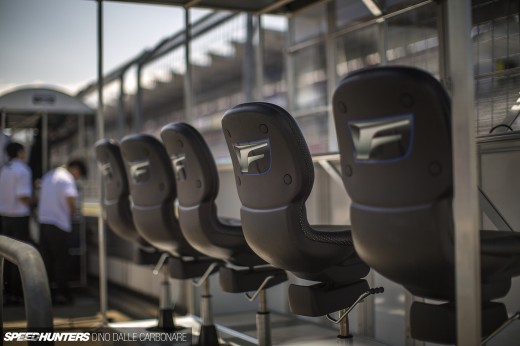 SuperGT-Fuji-Pits-14