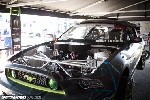 Larry_Chen_Speedhunters_engine_bays_of_Formula_drift_2015-26