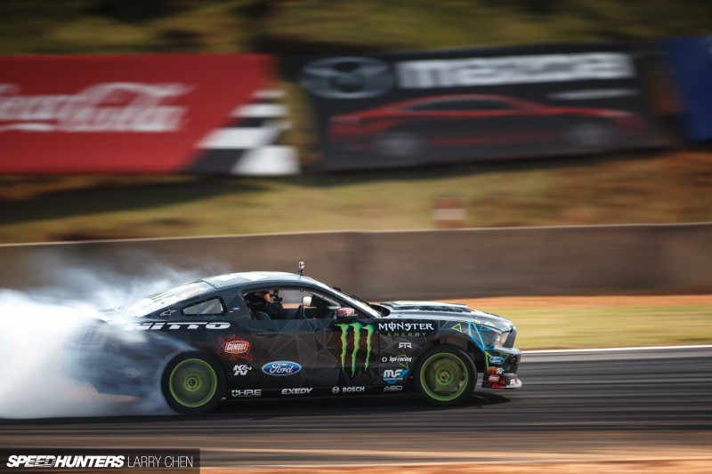 Larry_Chen_Speedhunters_engine_bays_of_Formula_drift_2015-27