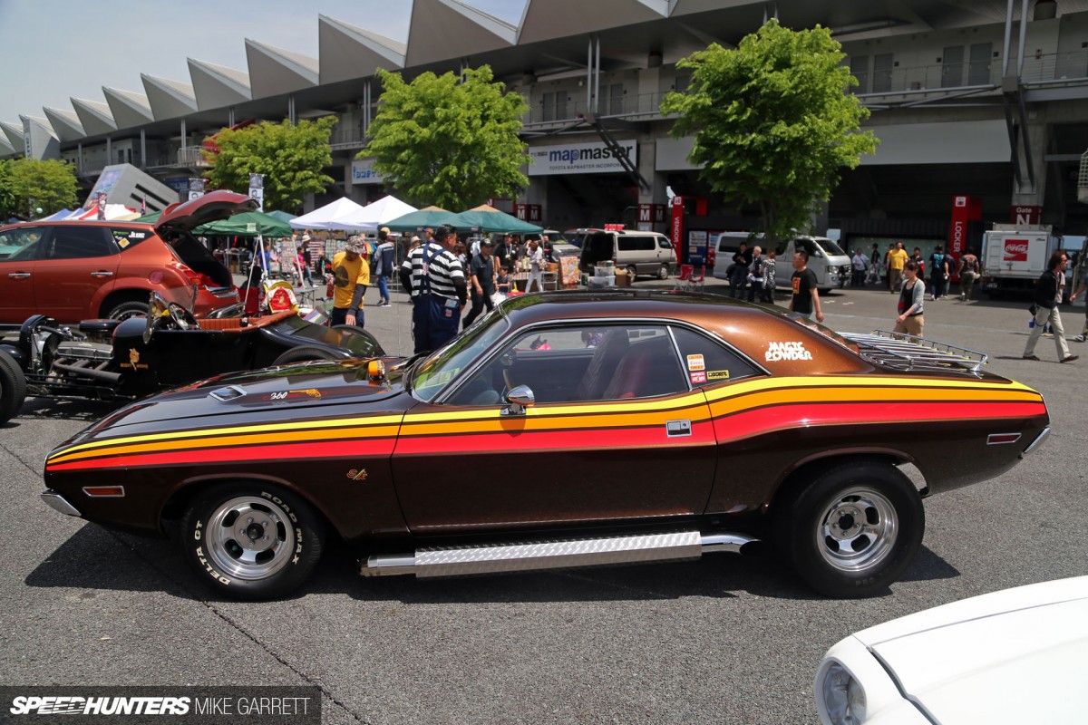 Challenger-Street-Machine-02