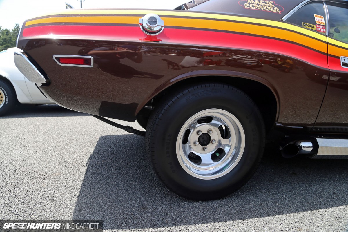 Challenger-Street-Machine-05