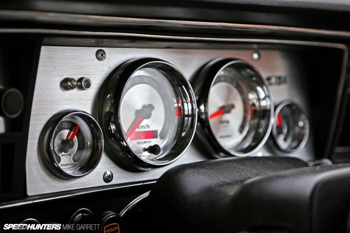 V8-Crown-Wagon-11-2 copy