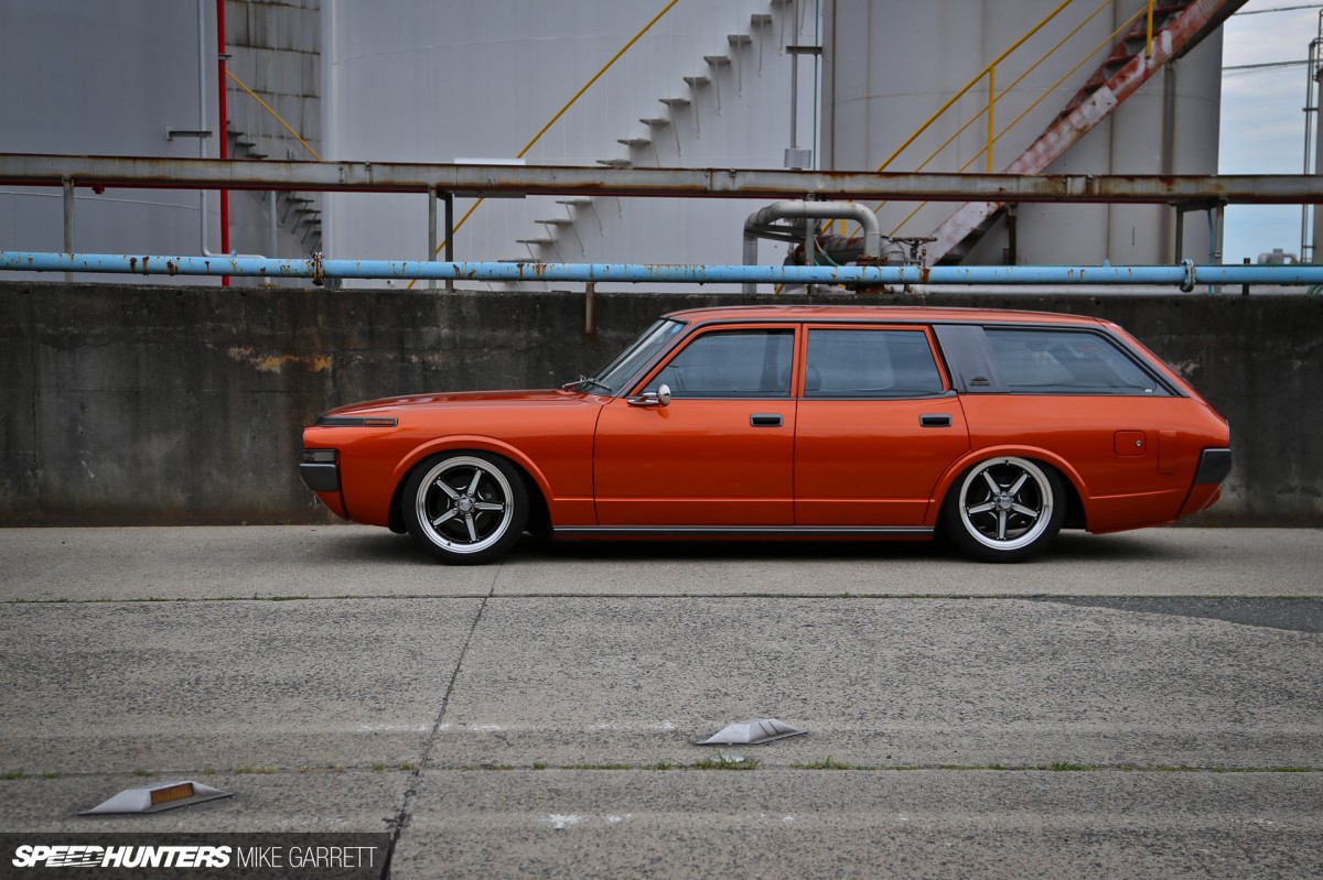 V8-Crown-Wagon-14-2 copy