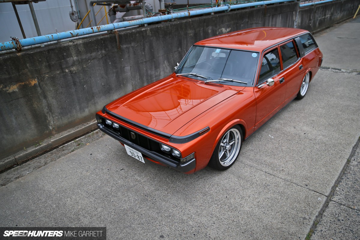 V8-Crown-Wagon-22 copy